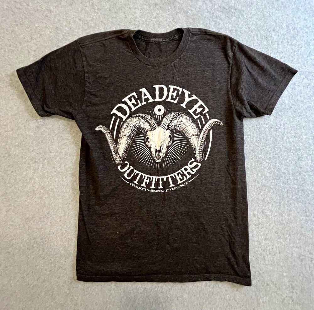 Deadeye Outfitters Men’s Gray Graphic Logo Crew Neck Short Sleeve T-Shirt Sz M